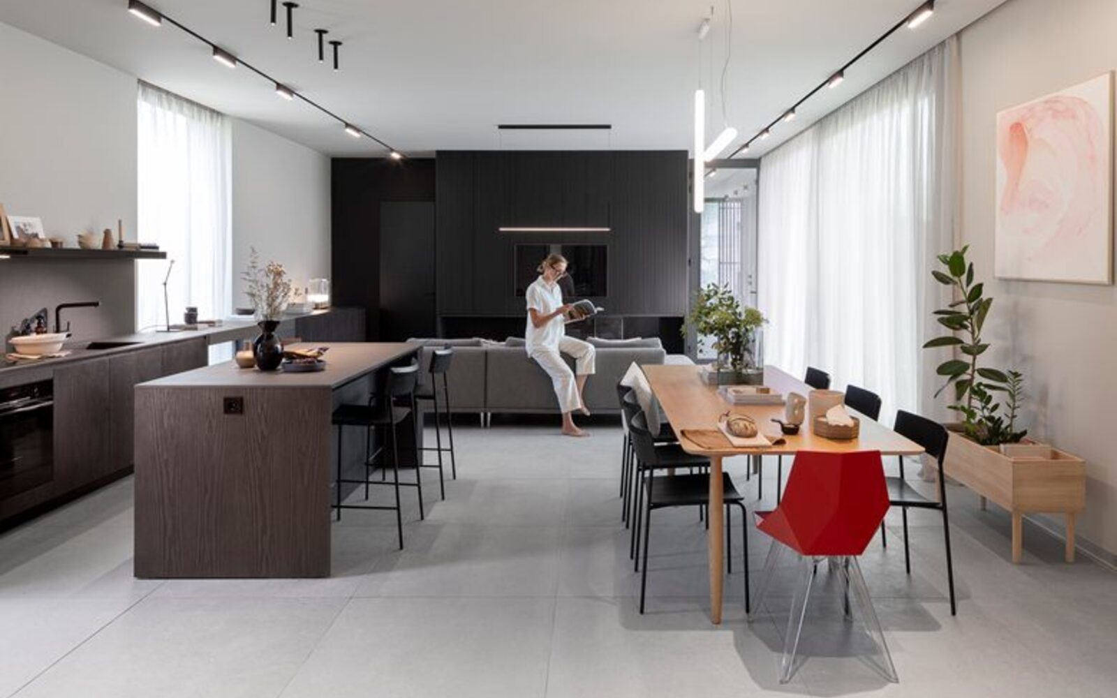 Midj для контракта и HoReCa: стулья, табуреты и столы